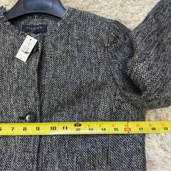 Talbots Womens Tweed Ruffle Trim Wool Blend Blazer Jacket size 4P - Picture 6 of 13